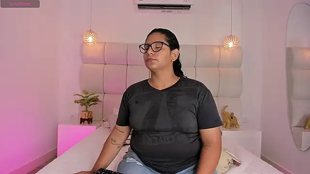 DanielleEvans  online show from 09-27-25, 11:27