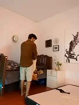  IRRESISTIBLE  online show from 05-13-26, 02:57