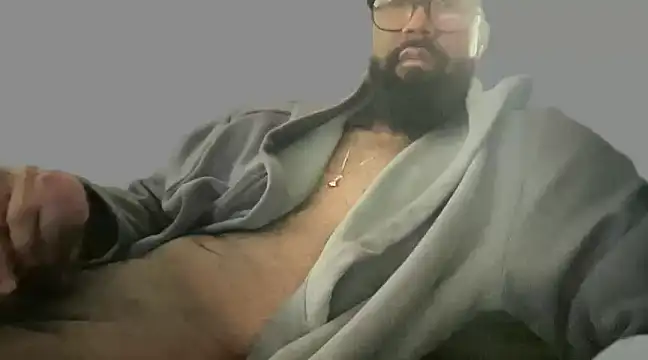 Snapshot of waveonce- chatting on 03-02-25, 01:42 waveonce- online show from 03-02-25, 01:42