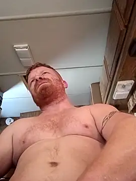 Snapshot of cockycummer chatting on 12-21-25, 05:47 cockycummer online show from 12-21-25, 05:47