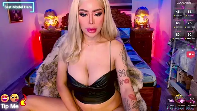 Snapshot of Magnificent_Goddess chatting on 02-07-26, 05:04 Magnificent Goddess online show from 02-07-26, 05:04