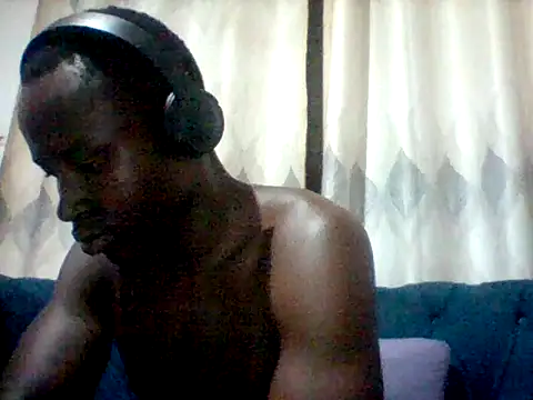 Snapshot of mclntz_bbc chatting on 06-04-26, 06:23 mclntz bbc online show from 06-04-26, 06:23