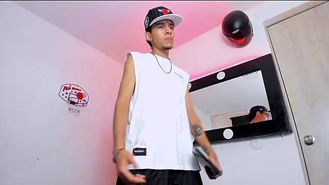 Samuel Suarez online show from 05-21-26, 04:43