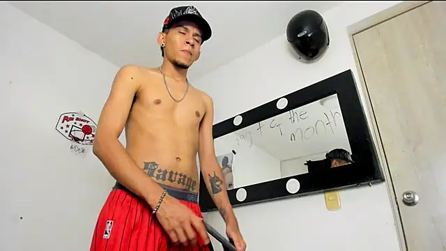 Samuel Suarez online show from 04-28-26, 01:48