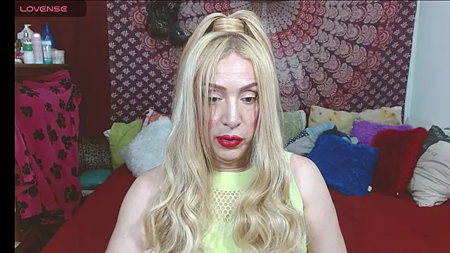 Snapshot of elena_evans chatting on 02-06-26, 09:55 elena evans online show from 02-06-26, 09:55