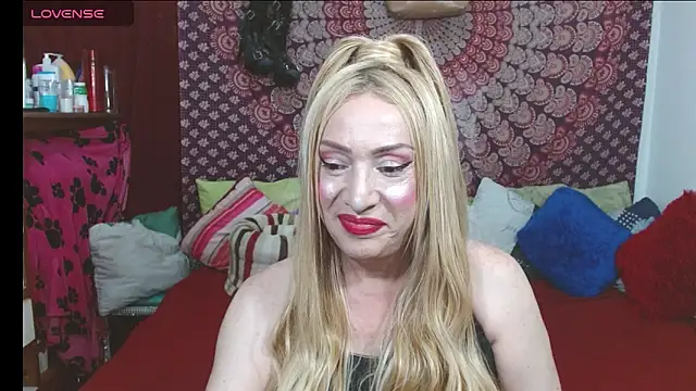 Snapshot of elena_evans chatting on 03-02-26, 07:10 elena evans online show from 03-02-26, 07:10