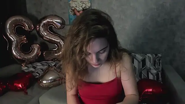 KristinaLoison online show from 03-12-26, 05:50