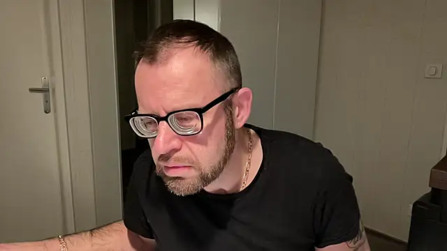 FABIOGLASSES online show from 12-15-24, 04:26