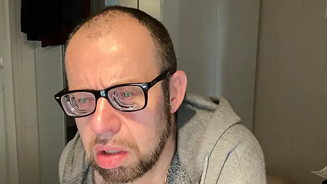 FABIOGLASSES online show from 11-16-25, 01:38