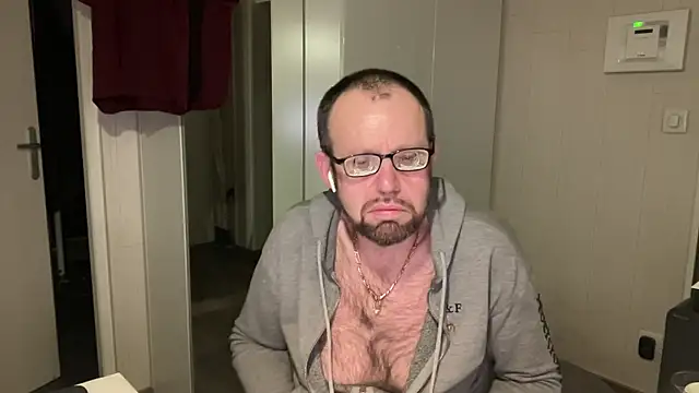 FABIOGLASSES online show from 02-14-26, 02:34