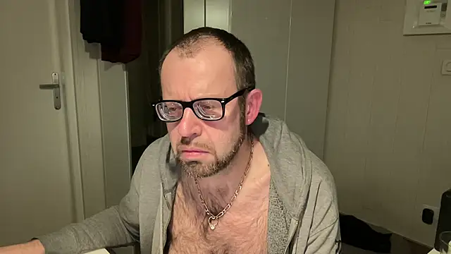 FABIOGLASSES online show from 12-19-25, 02:26