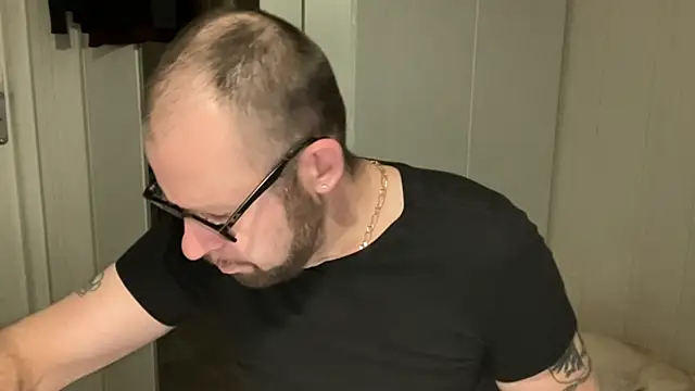 FABIOGLASSES online show from 11-13-25, 10:13