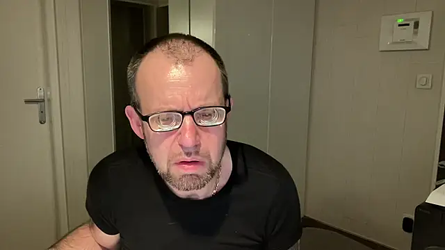 FABIOGLASSES online show from 02-24-26, 10:32