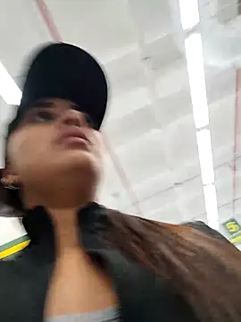 aisha es online show from 03-11-26, 08:36