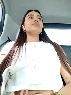 aisha es online show from 09-26-25, 08:05