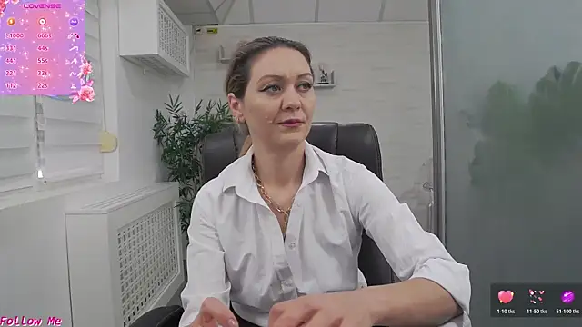 EllaMilf  online show from 05-11-26, 12:28