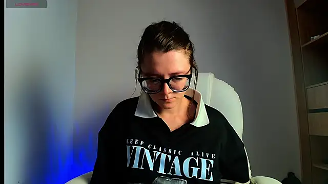 Arya starrk online show from 02-26-25, 03:21