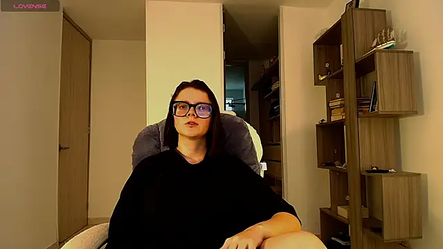 Arya starrk online show from 11-26-25, 07:25