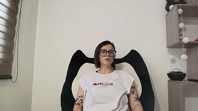 Arya starrk online show from 03-18-26, 02:52