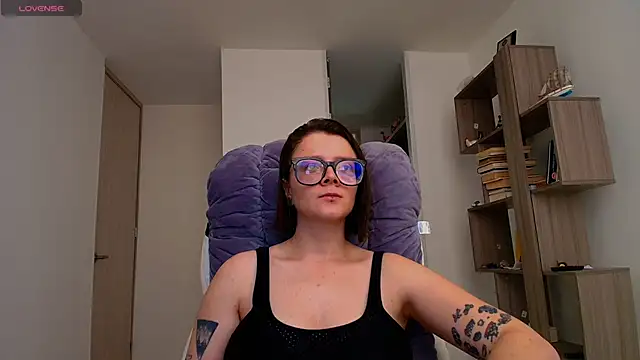 Arya starrk online show from 10-19-25, 02:42