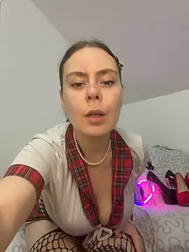 Stoned-baby69 online show from 05-13-26, 07:32