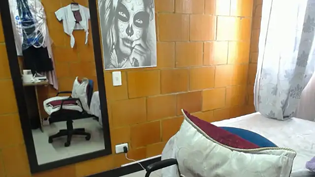 charlote temple online show from 10-14-25, 01:45