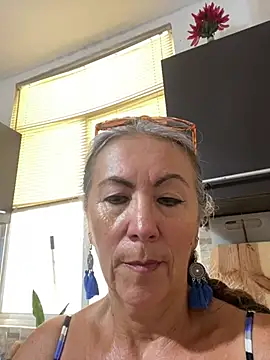 EvaRobinson online show from 07-24-26, 06:37