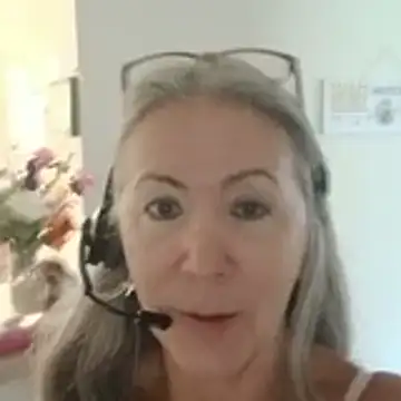 EvaRobinson online show from 05-28-26, 12:00