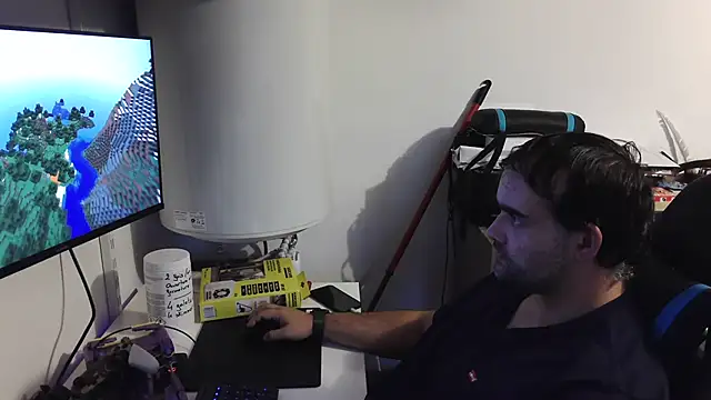 Snapshot of colalba12 chatting on 09-21-25, 05:07 colalba12 online show from 09-21-25, 05:07