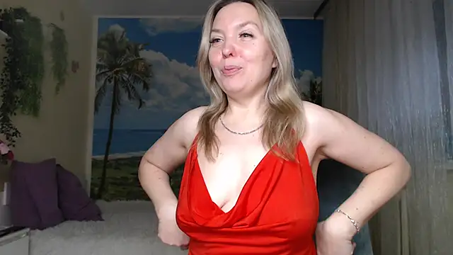 soaring love online show from 11-18-25, 05:00