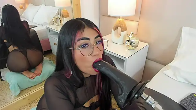 AntoniaRoss  online show from 02-21-25, 08:38