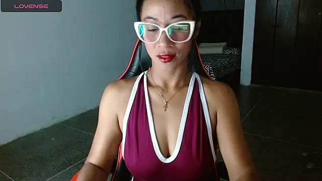 Emiliklauss22 online show from 11-06-25, 05:22