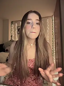 ShelbyHagen online show from 12-23-25, 02:44