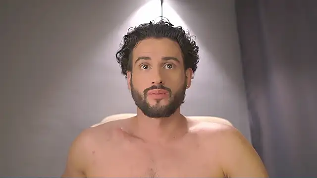 Snapshot of Keen___Luckystrike chatting on 02-12-26, 01:33 Keen Luckystrike online show from 02-12-26, 01:33