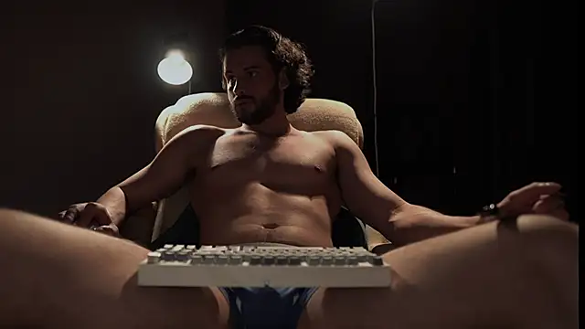 Keen   Luckystrike online show from 01-12-26, 06:42