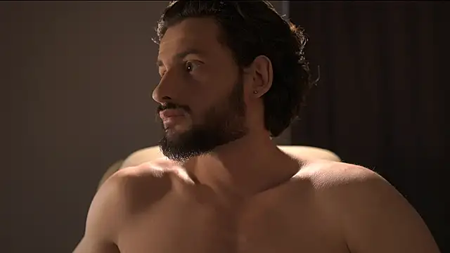 Keen   Luckystrike online show from 04-10-26, 05:58