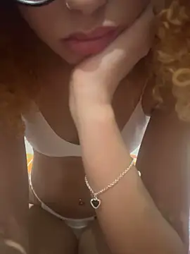 laisviana21 online show from 11-06-25, 08:57