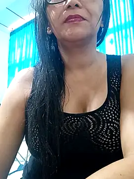 kelly dirty  online show from 01-12-26, 06:15