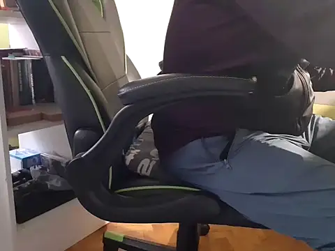 feathersify online show from 11-25-25, 07:08