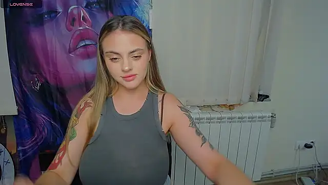 Lilia Moon online show from 09-09-25, 10:14