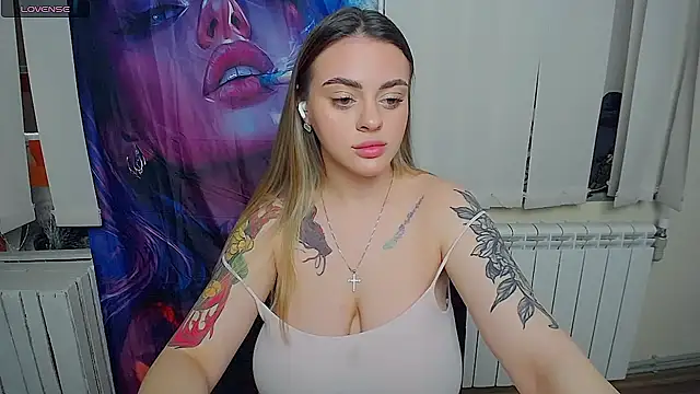 Lilia Moon online show from 03-26-26, 10:57