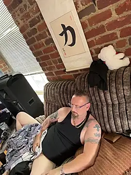 Snapshot of Littledick007007 chatting on 07-26-26, 06:15 Littledick007007 online show from 07-26-26, 06:15