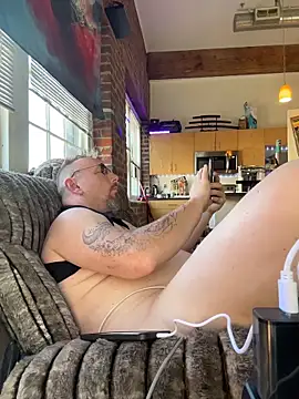 Snapshot of Littledick007007 chatting on 05-03-26, 01:25 Littledick007007 online show from 05-03-26, 01:25