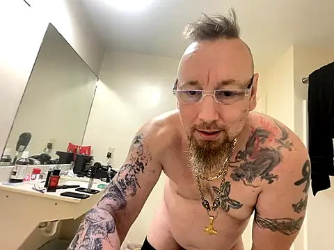 Snapshot of Littledick007007 chatting on 10-04-25, 10:17 Littledick007007 online show from 10-04-25, 10:17