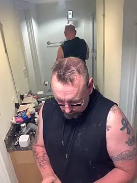 Snapshot of Littledick007007 chatting on 05-22-26, 12:14 Littledick007007 online show from 05-22-26, 12:14