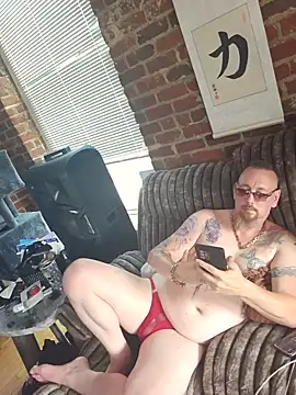 Snapshot of Littledick007007 chatting on 08-03-26, 09:09 Littledick007007 online show from 08-03-26, 09:09