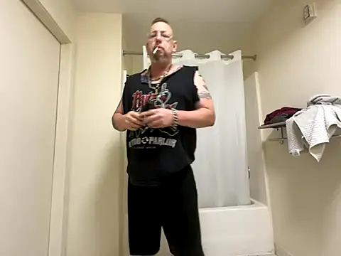 Snapshot of Littledick007007 chatting on 09-13-25, 09:09 Littledick007007 online show from 09-13-25, 09:09