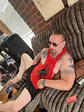 Snapshot of Littledick007007 chatting on 08-01-26, 05:44 Littledick007007 online show from 08-01-26, 05:44