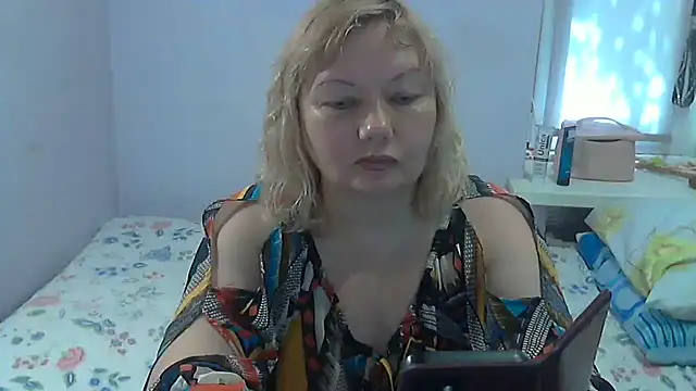 Snapshot of Lusi-777 chatting on 06-12-26, 10:24 Lusi-777 online show from 06-12-26, 10:24