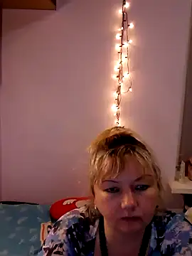 Snapshot of Lusi-777 chatting on 02-21-25, 04:05 Lusi-777 online show from 02-21-25, 04:05